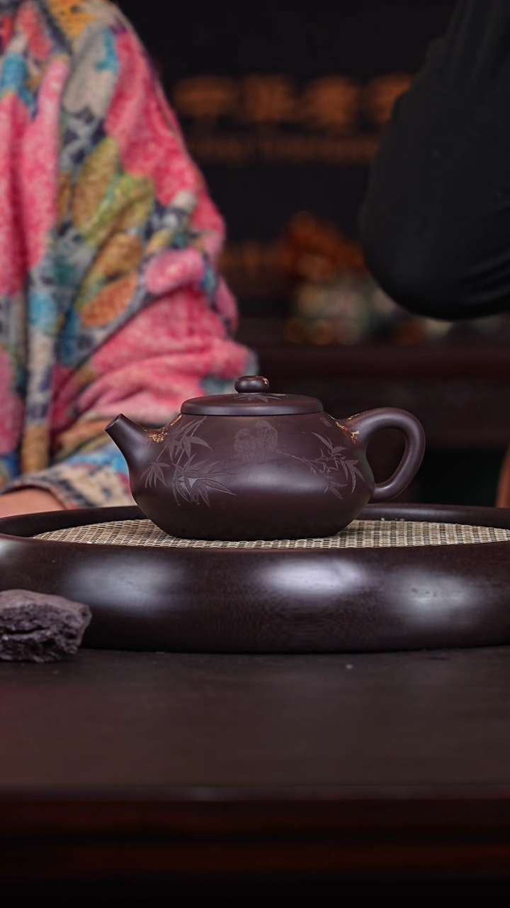 【闪购商品】紫砂茶壶张彩萍22-25 黑墩头420c