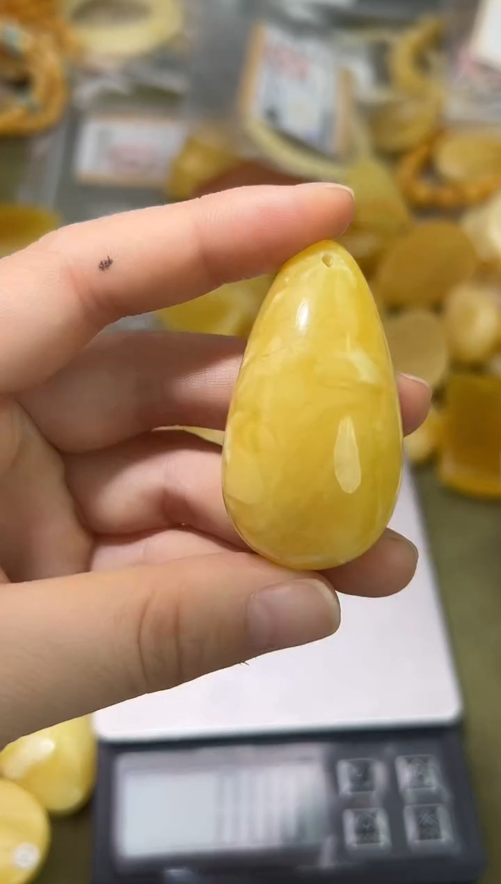 裸石琥珀未镶嵌琥珀蜜蜡吊坠