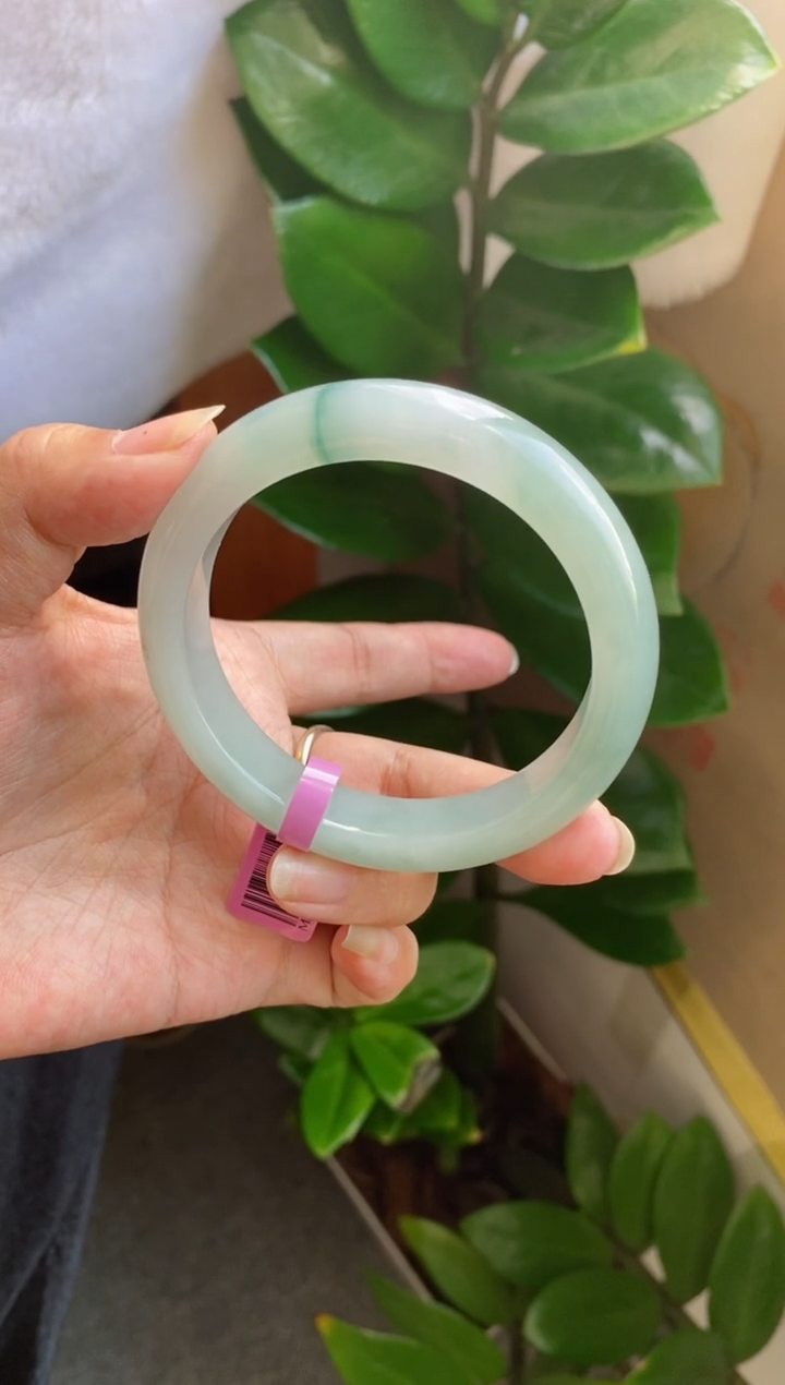 【闪购商品】翡翠手镯未镶嵌（冰胶飘花）32号