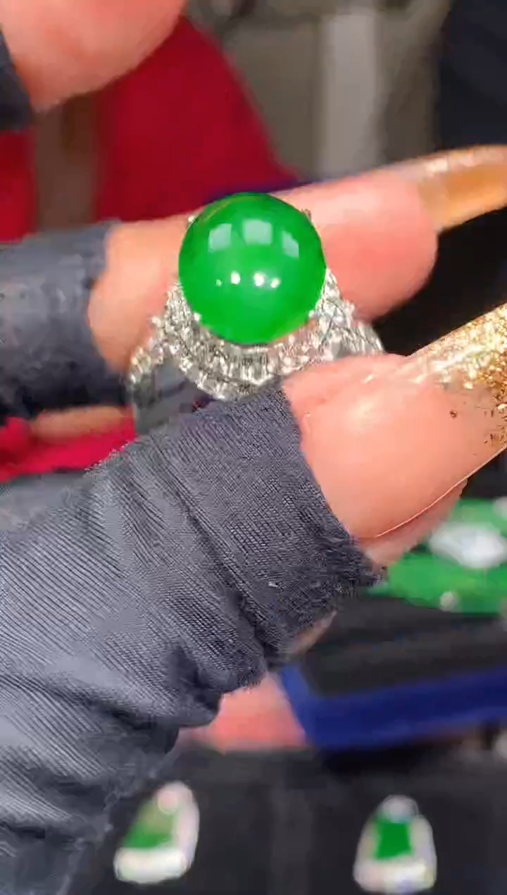 【闪购商品】定制翡翠未镶嵌40定制翡翠-多样性发货（发其一）