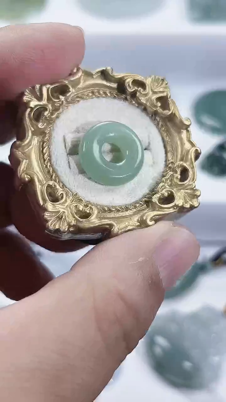 颈饰未镶嵌翡翠天然缅甸A货翡翠