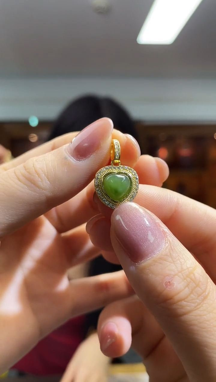 颈饰未镶嵌和田玉（多样性发一件）