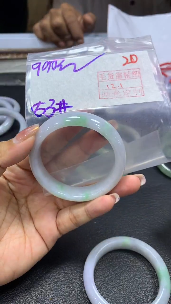未镶嵌定制翡翠胜*者毛货需精细抛光+拍一发一+20