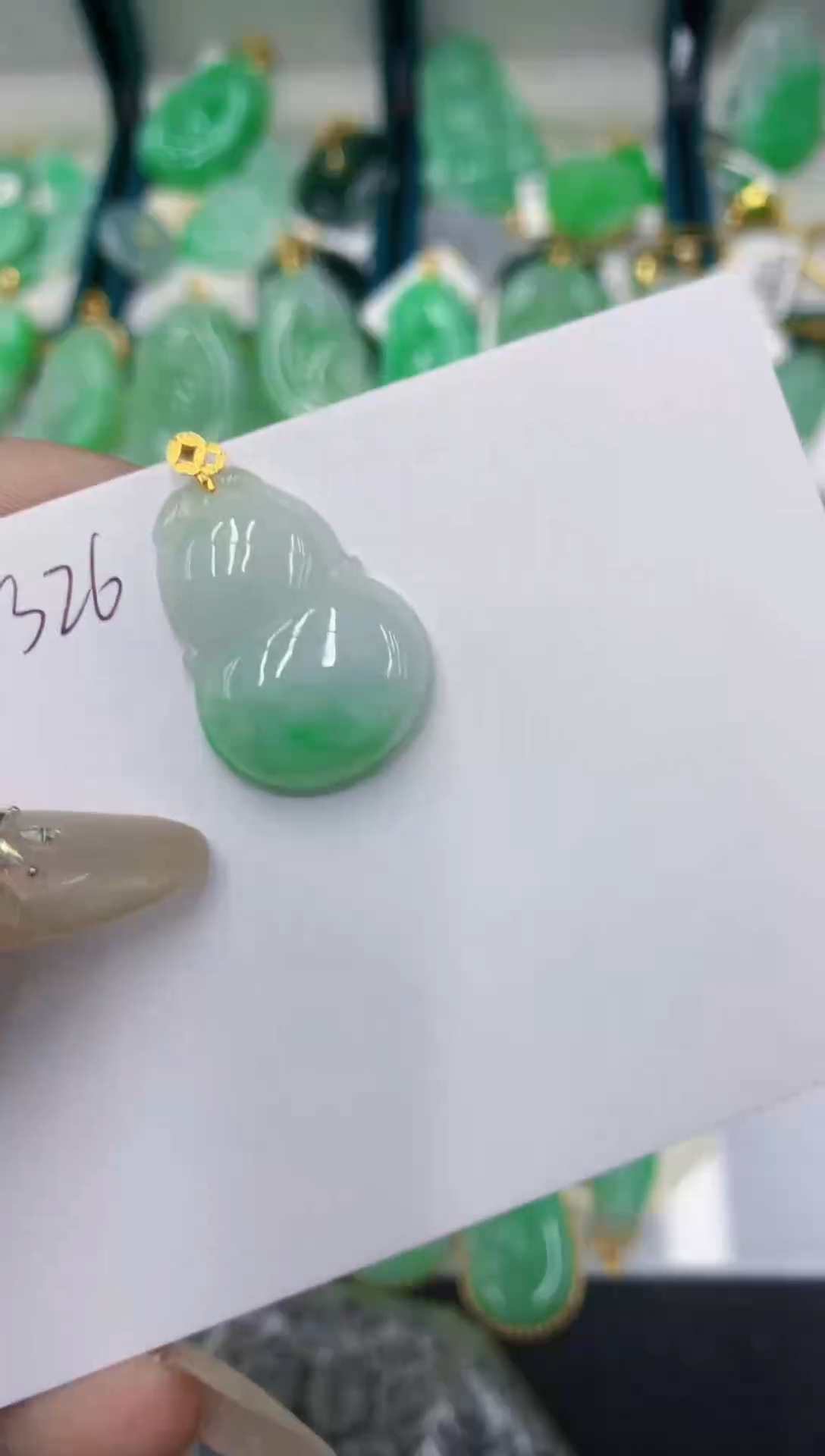 颈饰18K金镶嵌翡翠111111
