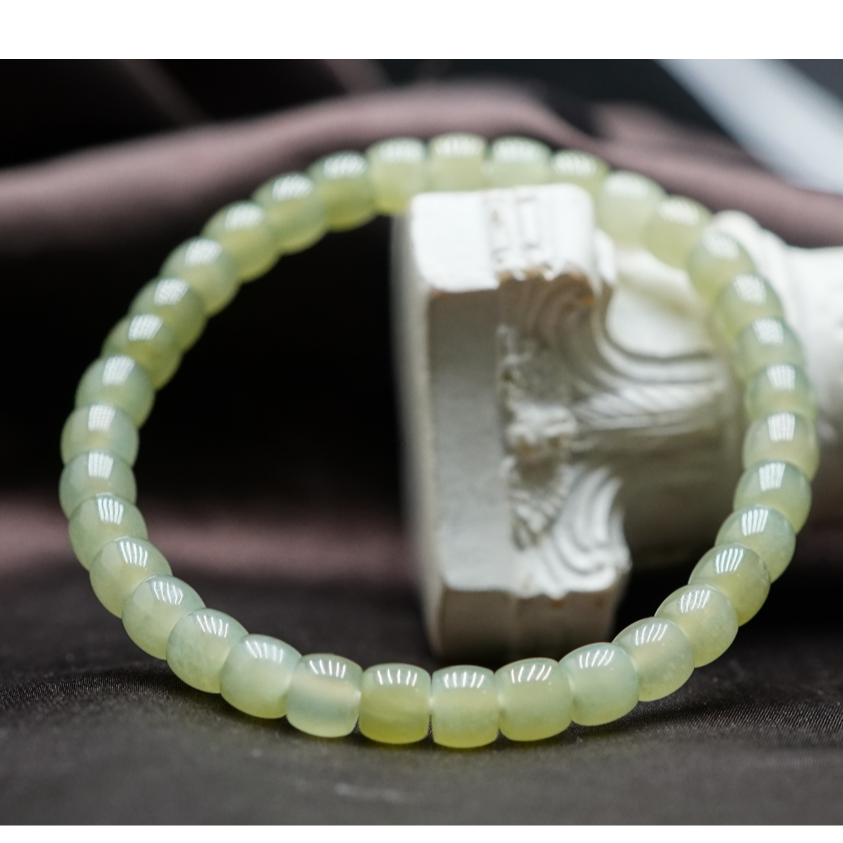 和田玉直切手串5.5+ T062110