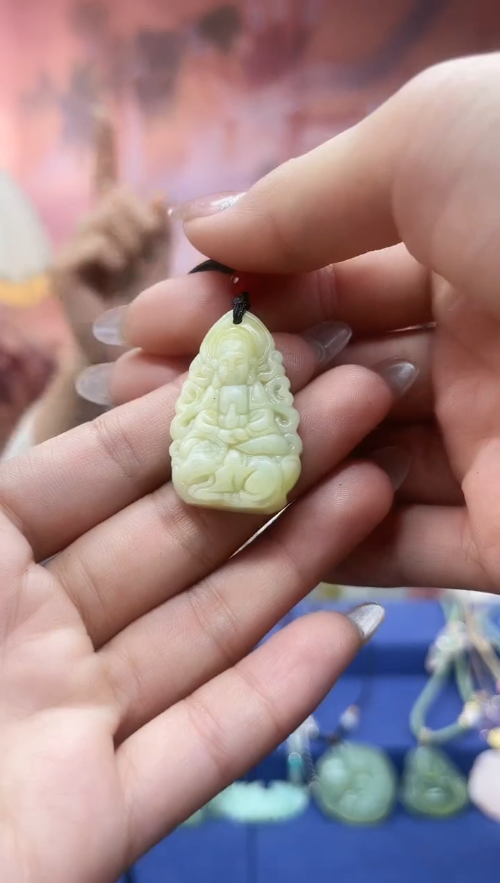 未镶嵌岫玉吊坠·