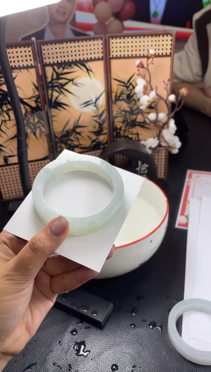 【闪购商品】定制翡翠手镯未镶嵌SZAJC03DZS（冰条）