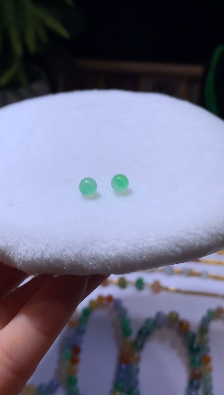 【闪购商品】定制翡翠未镶嵌多样性发货一件发货5.5*珠900+90