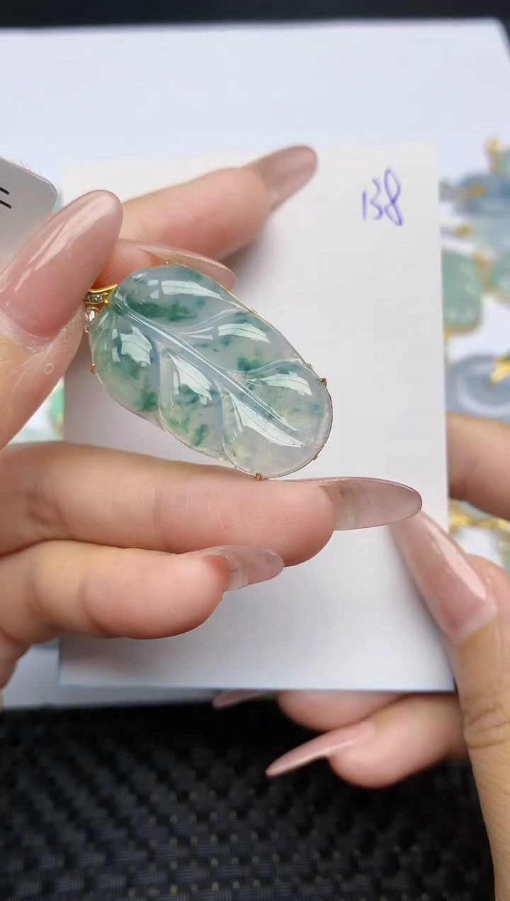 【闪购商品】翡翠颈饰18K金镶嵌天然A货翡翠 138