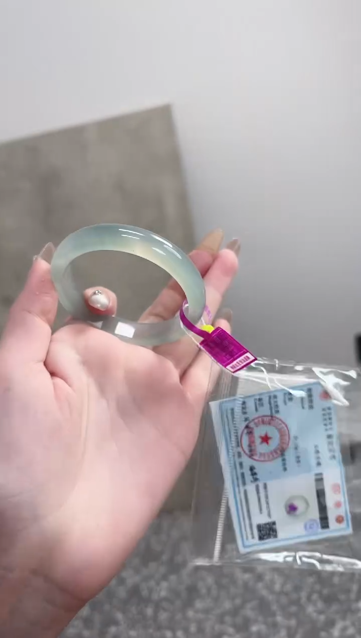 【闪购商品】玛瑙/玉髓手镯未镶嵌52圈 需要包容