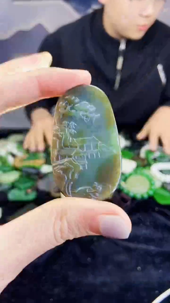 颈饰未镶嵌和田玉1