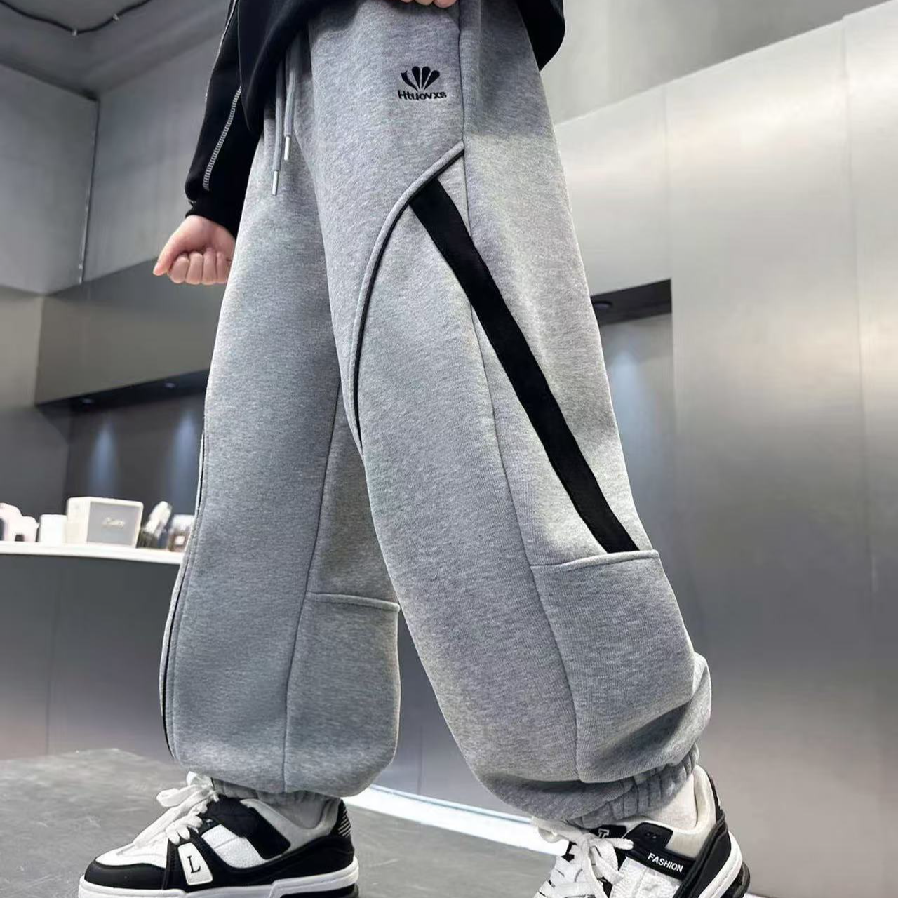 201348童装男童加绒休闲卫裤2025冬宝宝韩版潮酷洋气加绒男童卫裤