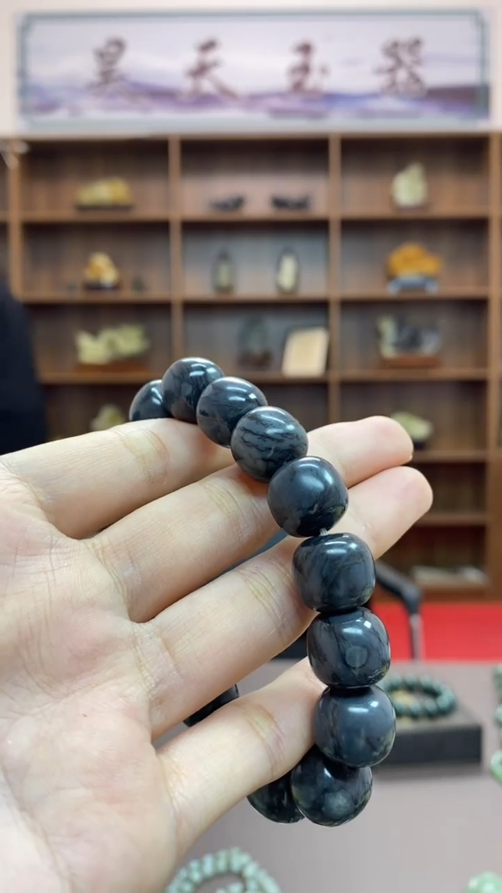 【闪购商品】和田玉颈饰未镶嵌手串