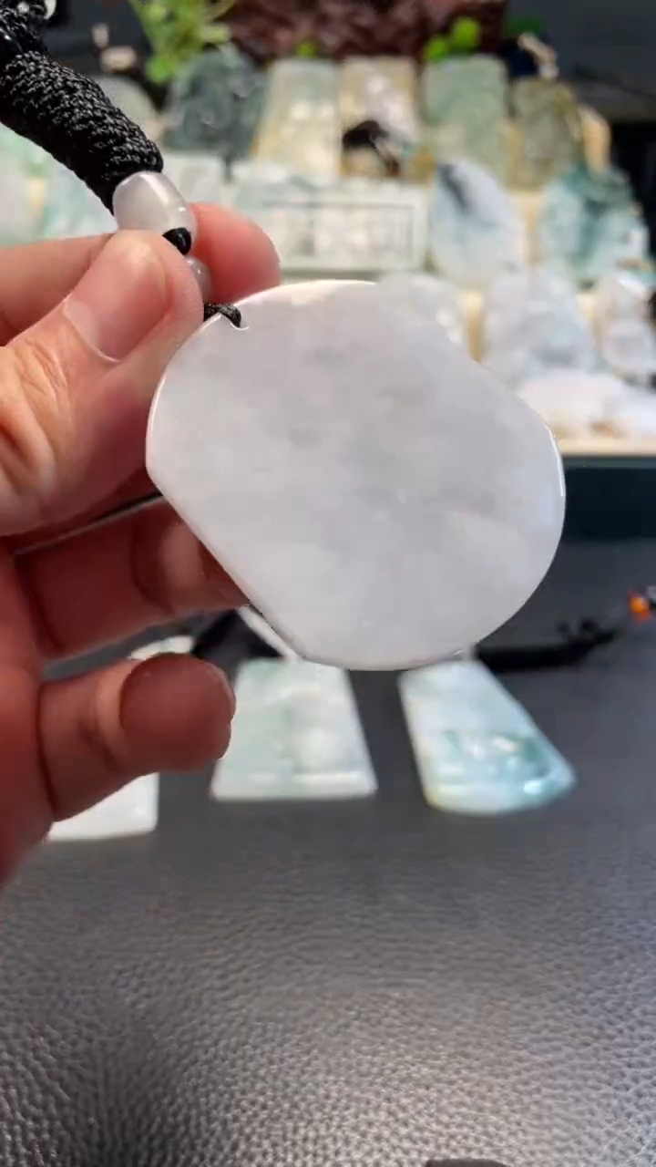 颈饰未镶嵌翡翠10/27/091