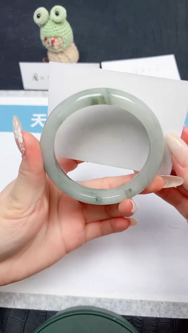 【闪购商品】石英质玉手镯未镶嵌41-62.3