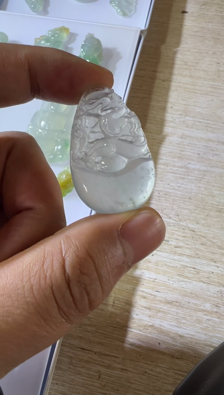 未镶嵌定制翡翠龙牌