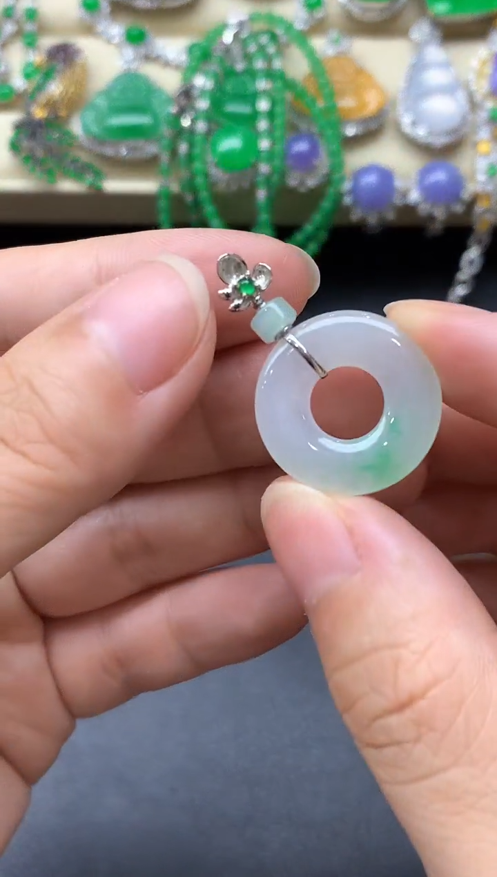 翡翠18K金镶嵌颈饰280-中国好珍宝