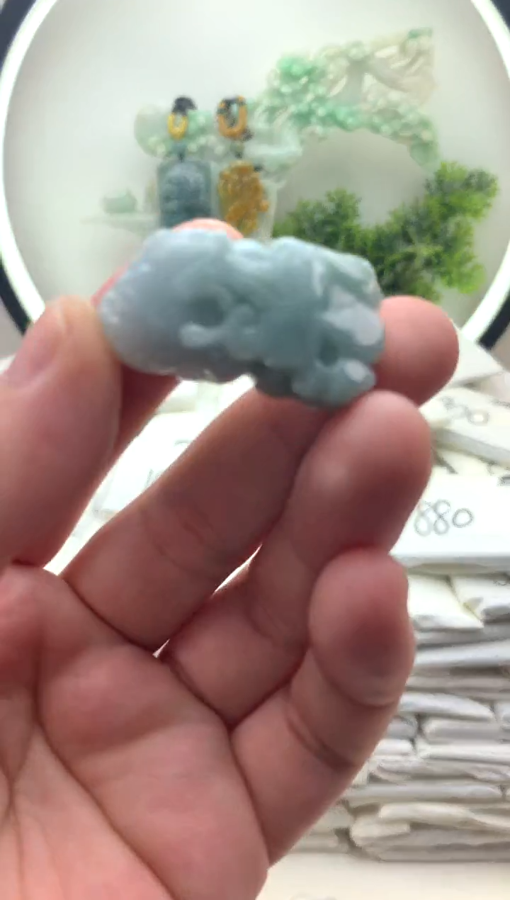 颈饰未镶嵌翡翠挂件