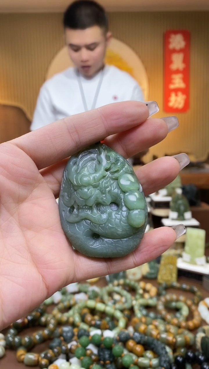 【闪购商品】和田玉（碧玉）吊坠未镶嵌多样性随机发一