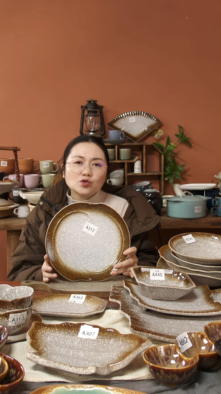 陶瓷A312 一只陶瓷粗陶异形苹果盘可能微