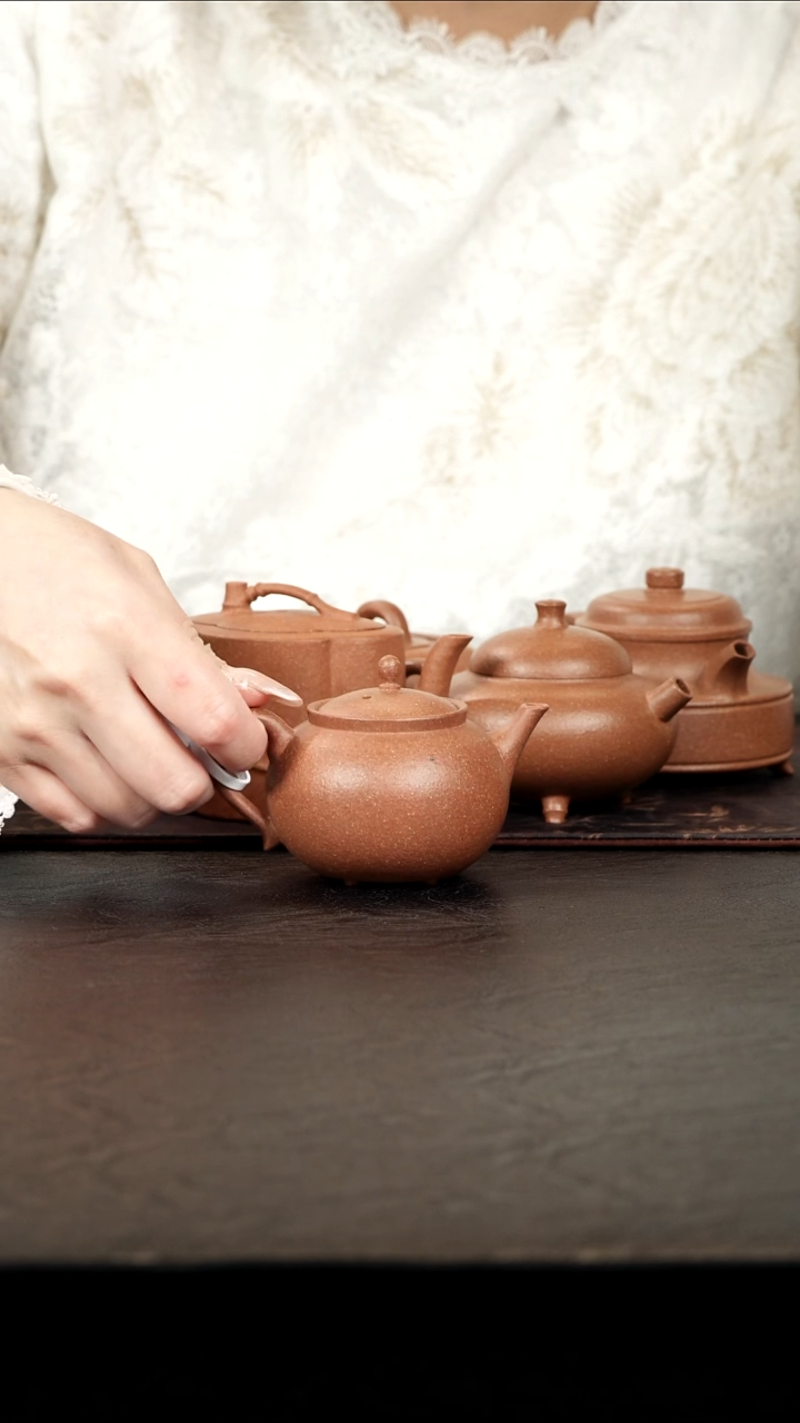 茶壶紫砂桃花泥朝清壶110cc