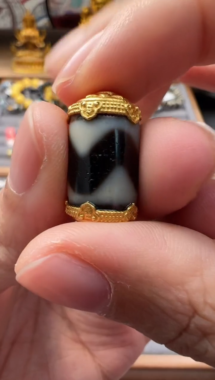 【闪购商品】玛瑙挂件18K金镶嵌配饰