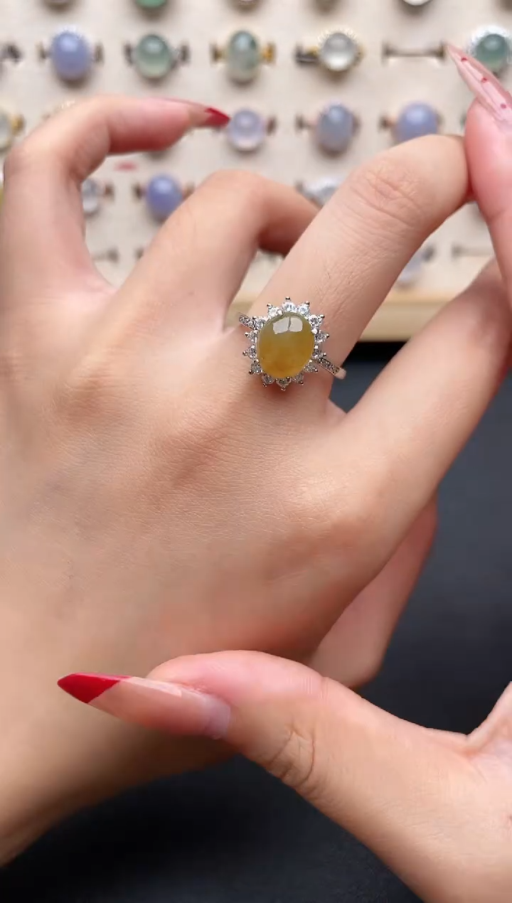 【闪购商品】翡翠戒指银S925镶嵌一物一证一礼盒