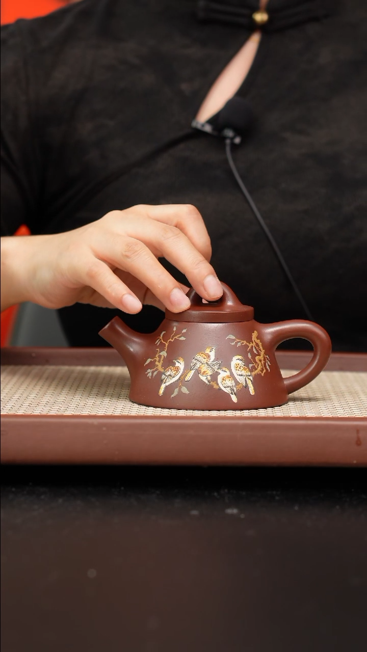 【闪购商品】紫砂茶壶龙血砂霸王瓢泥绘140