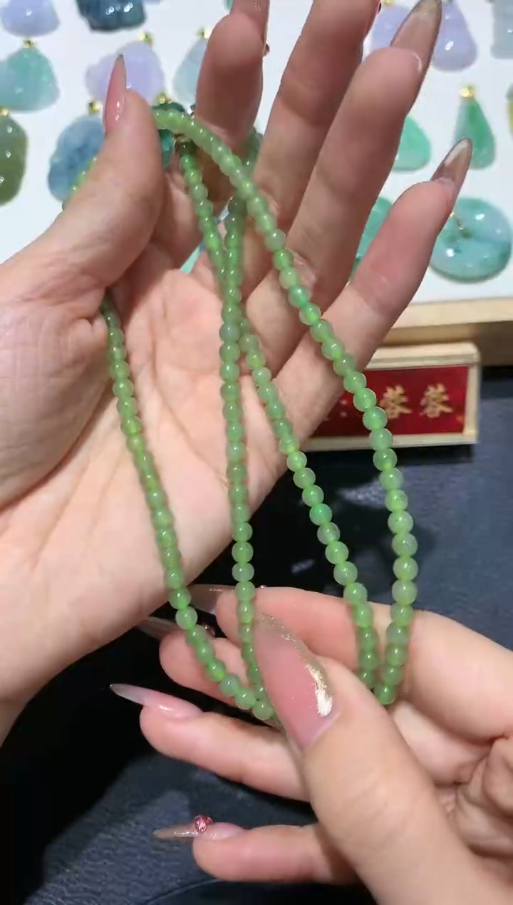 【闪购商品】翡翠颈饰未镶嵌1多人多样性随机发货1件