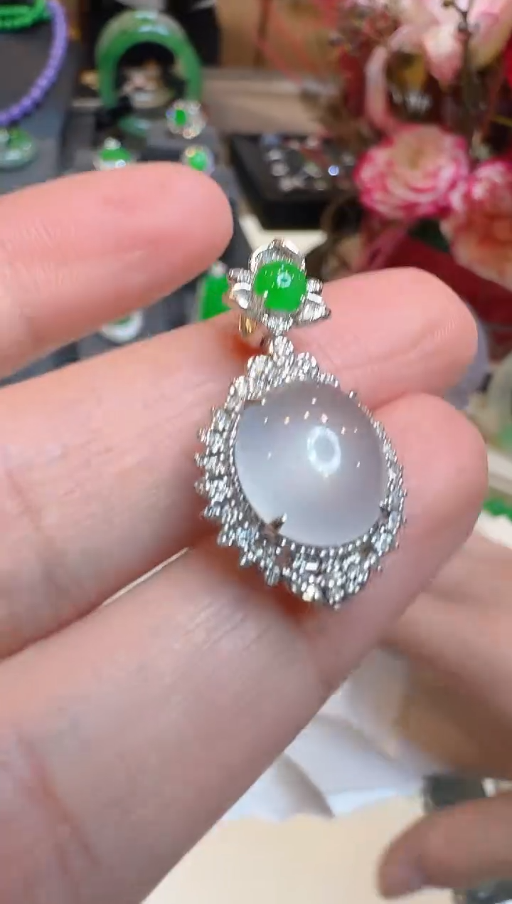 【闪购商品】翡翠吊坠(不含链)18K金镶嵌多样性团购发一件