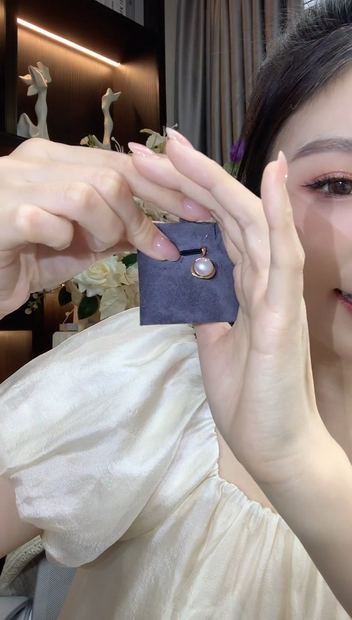 吊坠(不含链)18K金镶嵌海水珍珠A3多样性发一件