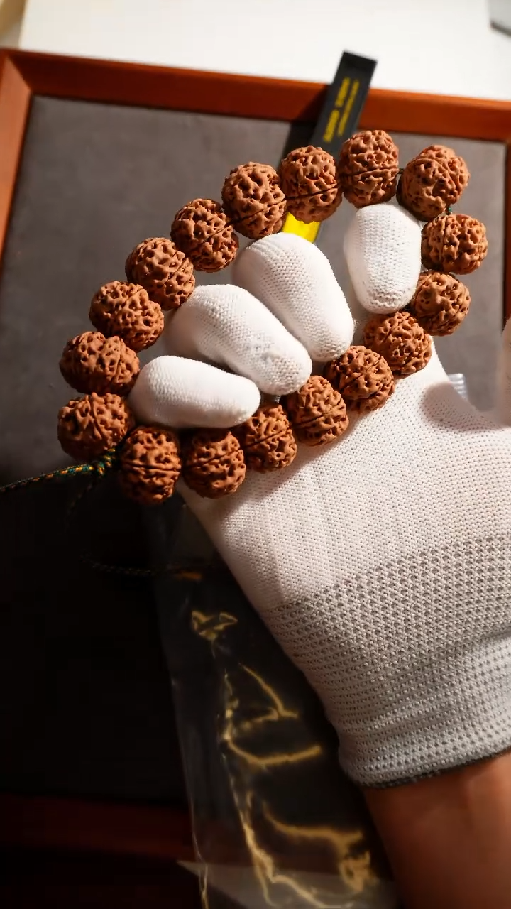 【闪购商品】金刚菩提手串万娜飞碟20A