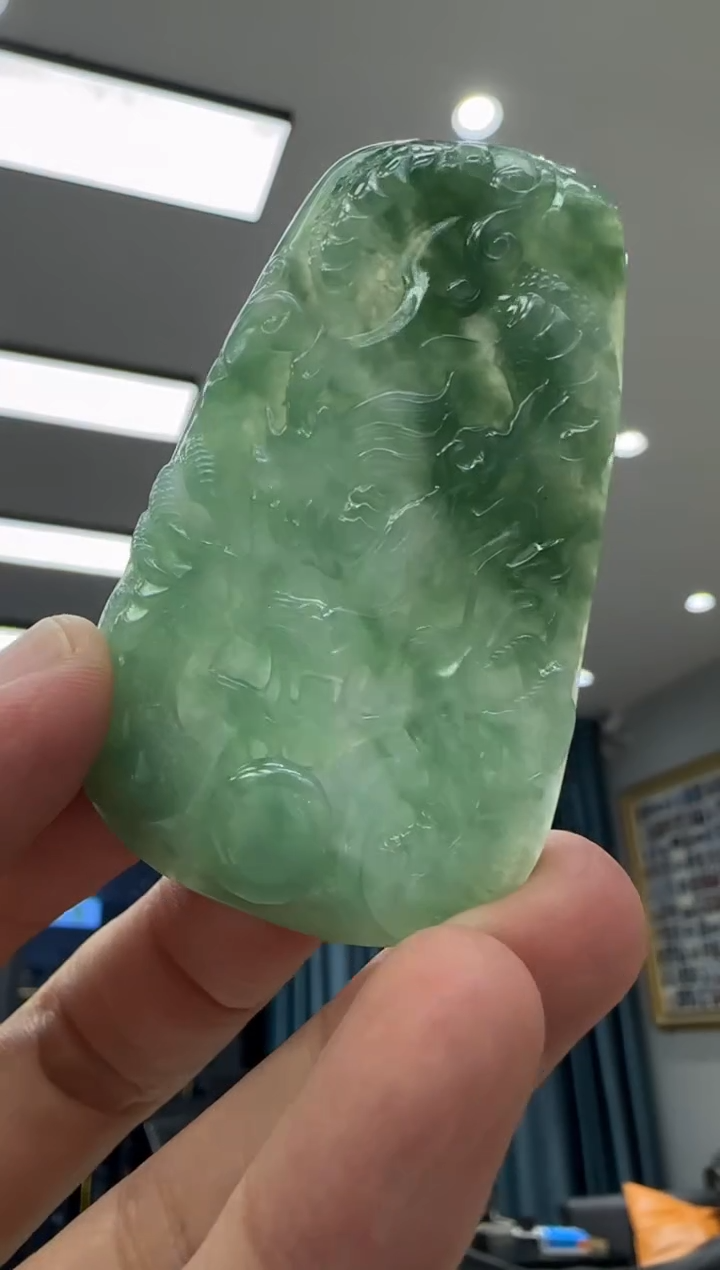 颈饰未镶嵌翡翠天然翡翠A货孤品一件