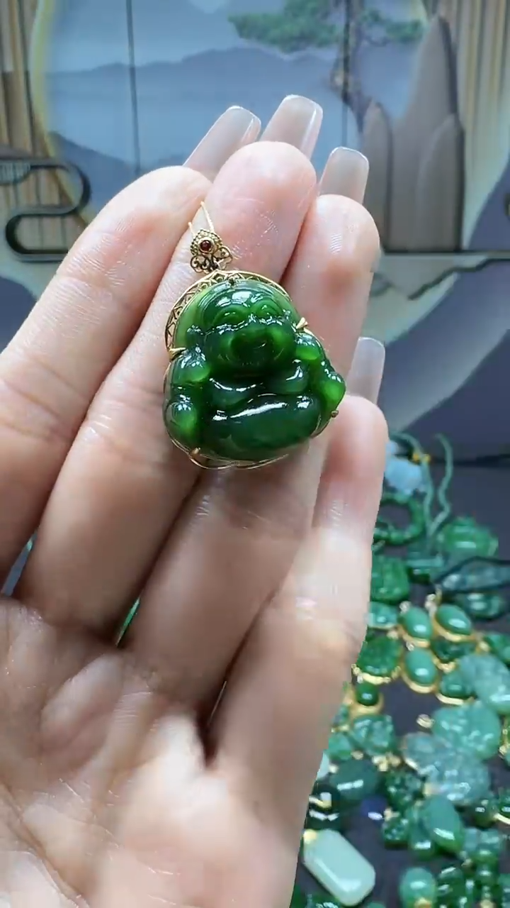 【闪购商品】和田玉挂件18K金镶嵌1