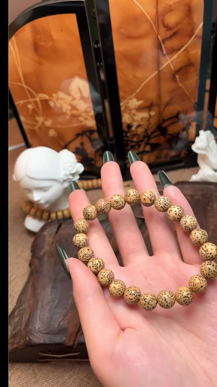 手串星月菩提精工级陈籽B圆珠手串（白）