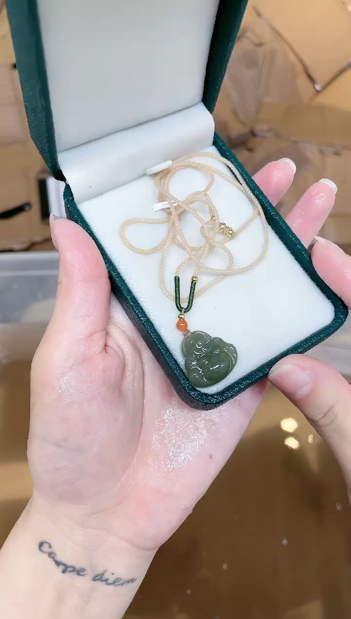 和田玉未镶嵌颈饰5