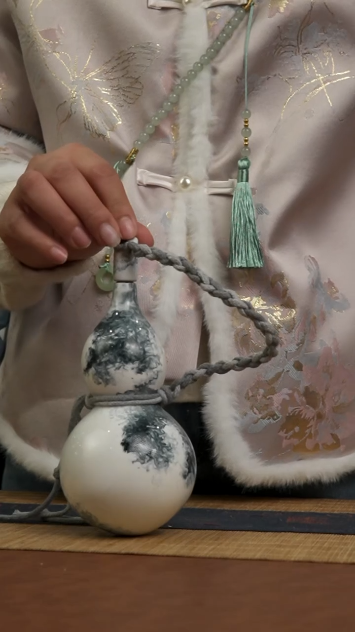 716号 天然热水酒葫芦 一物一拍（有瑕介意勿拍）