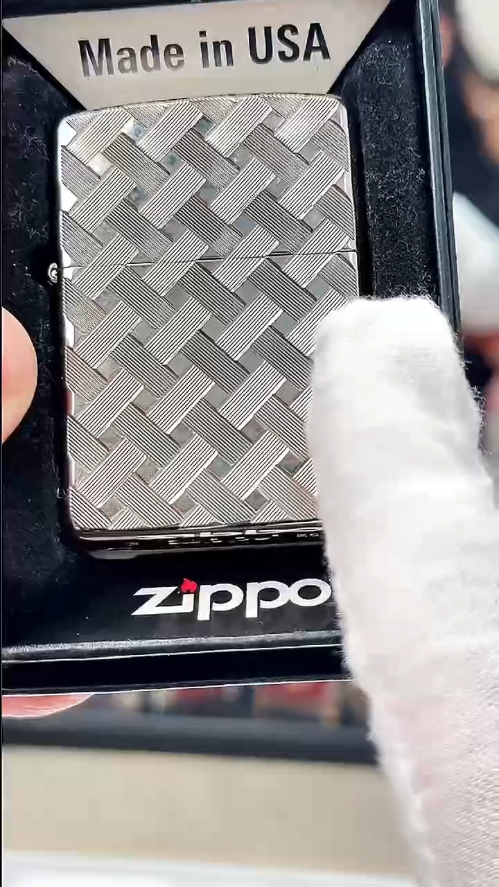 Zippo官方正品 日版纵横