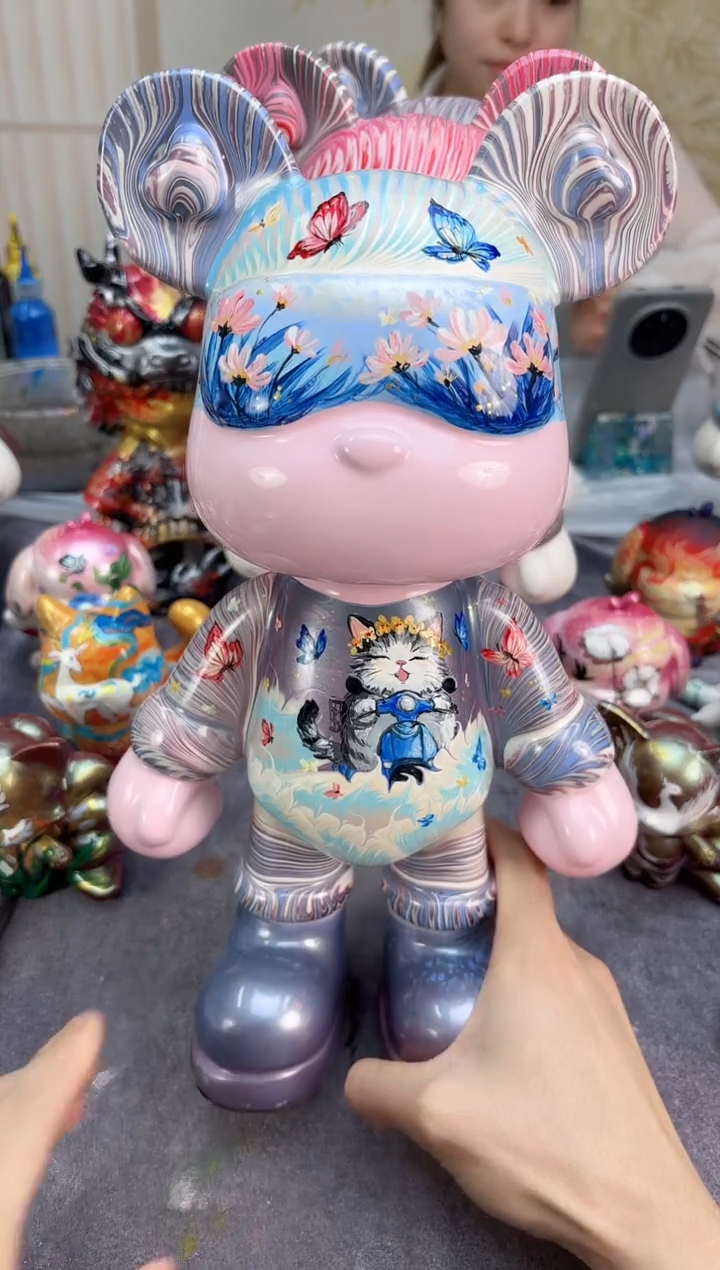 树脂32酷酷熊骑车小猫手绘