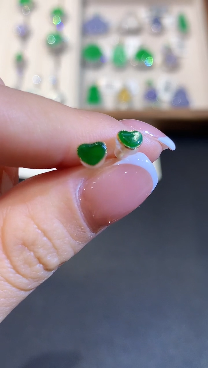 翡翠18K金镶嵌耳饰L0284多样性发其一