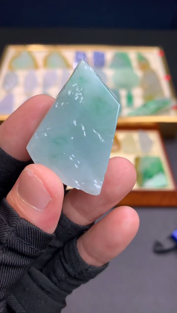 【闪购商品】定制翡翠未镶嵌