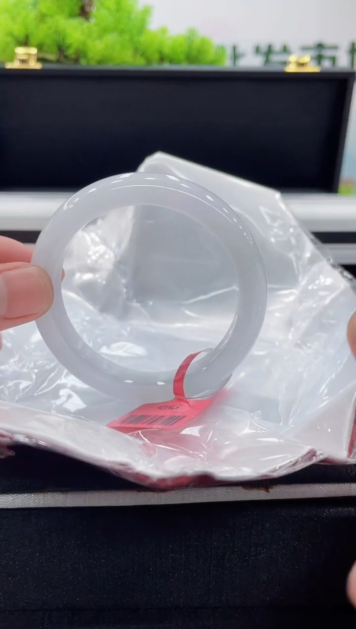 【闪购商品】翡翠手镯未镶嵌手镯