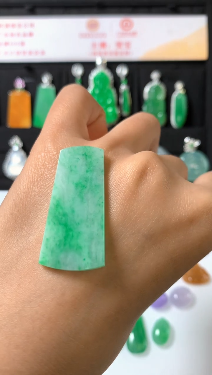 未镶嵌定制翡翠裸石（镶嵌定制）