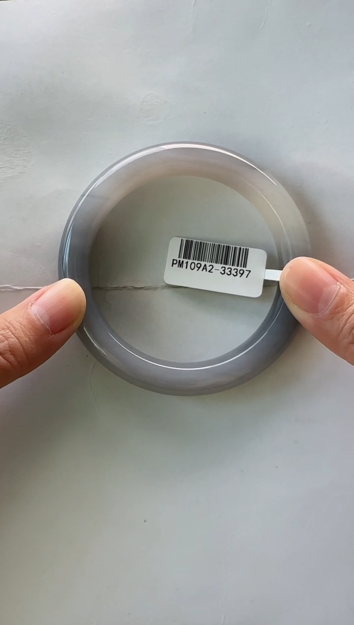 【闪购商品】和田玉手镯未镶嵌57