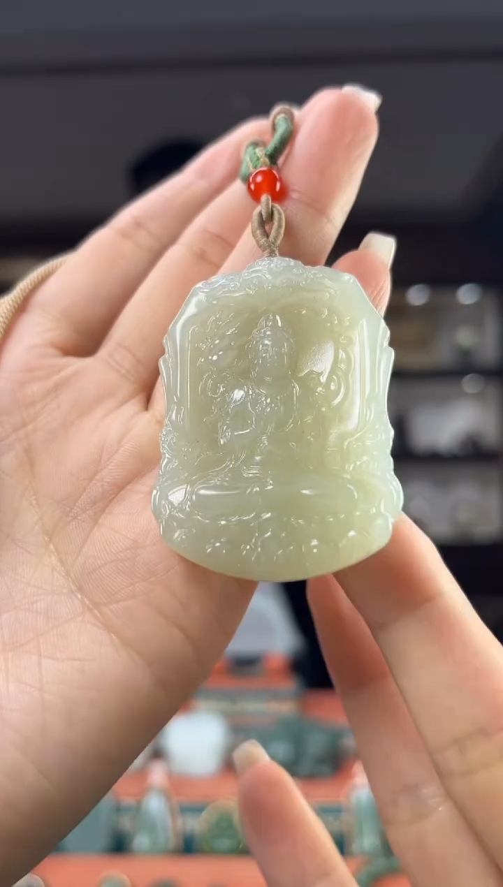 颈饰未镶嵌和田玉佩佩马