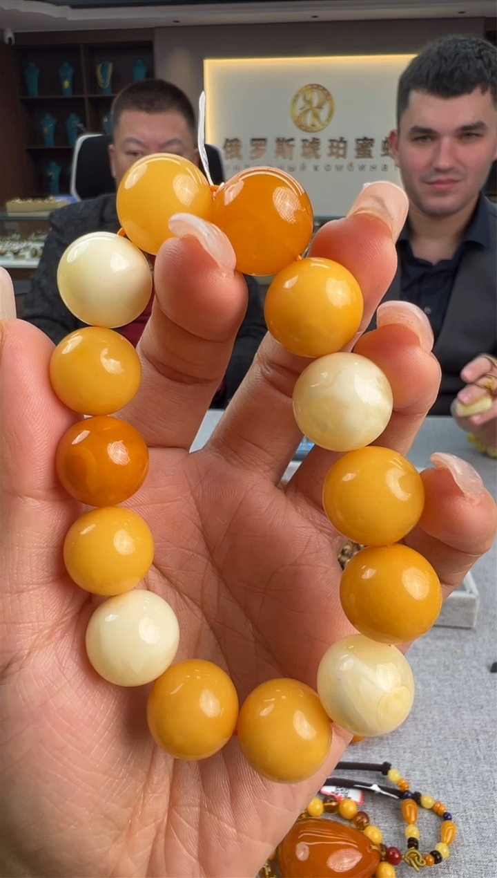 【闪购商品】琥珀手链未镶嵌66秒拍号