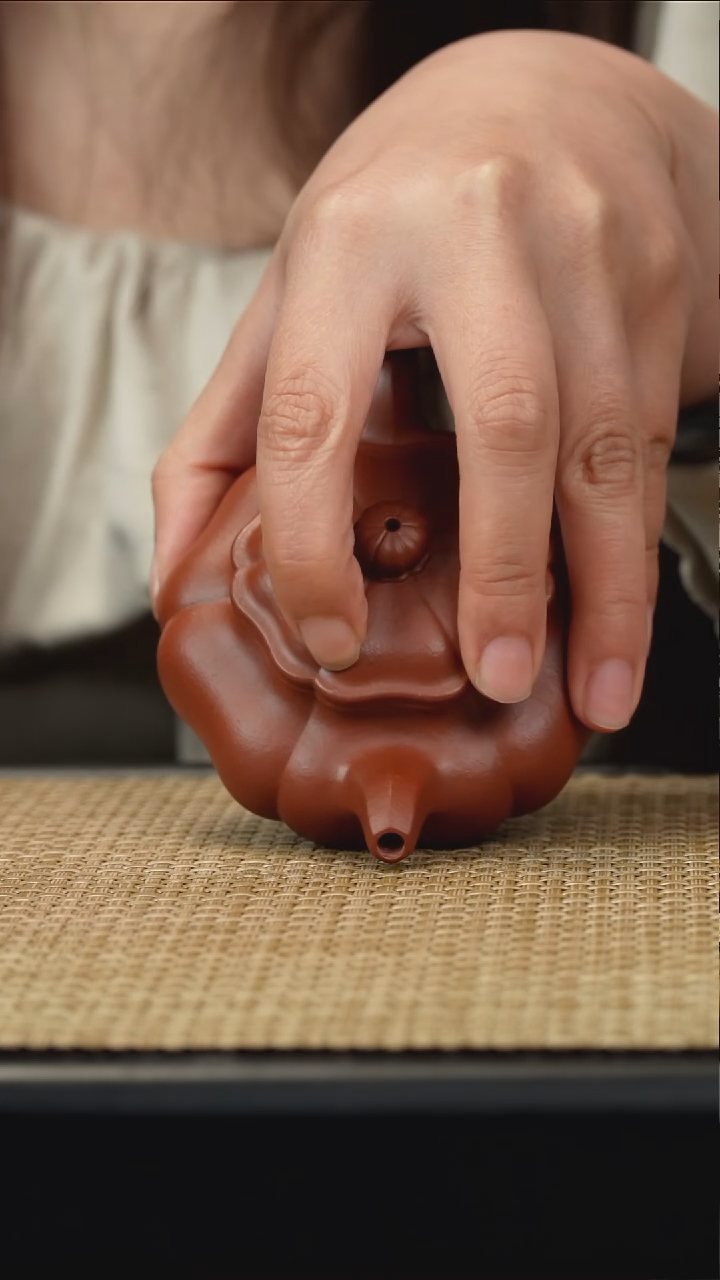 紫砂茶壶生砂筋纹葵仿古微瑕铁质