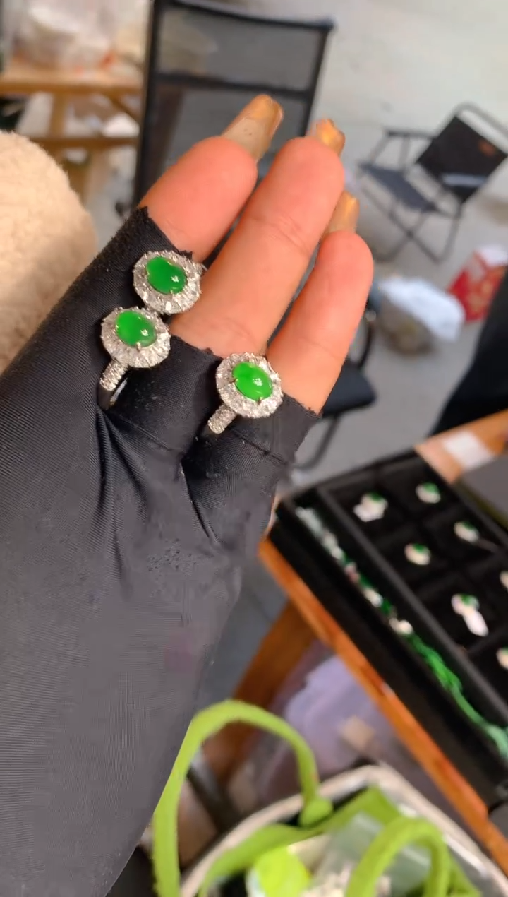 【闪购商品】定制翡翠未镶嵌13定制翡翠-多样性发货（发其一）