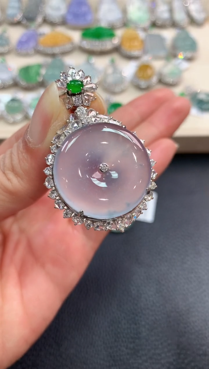 【闪购商品】翡翠吊坠(不含链)18K金镶嵌n26       