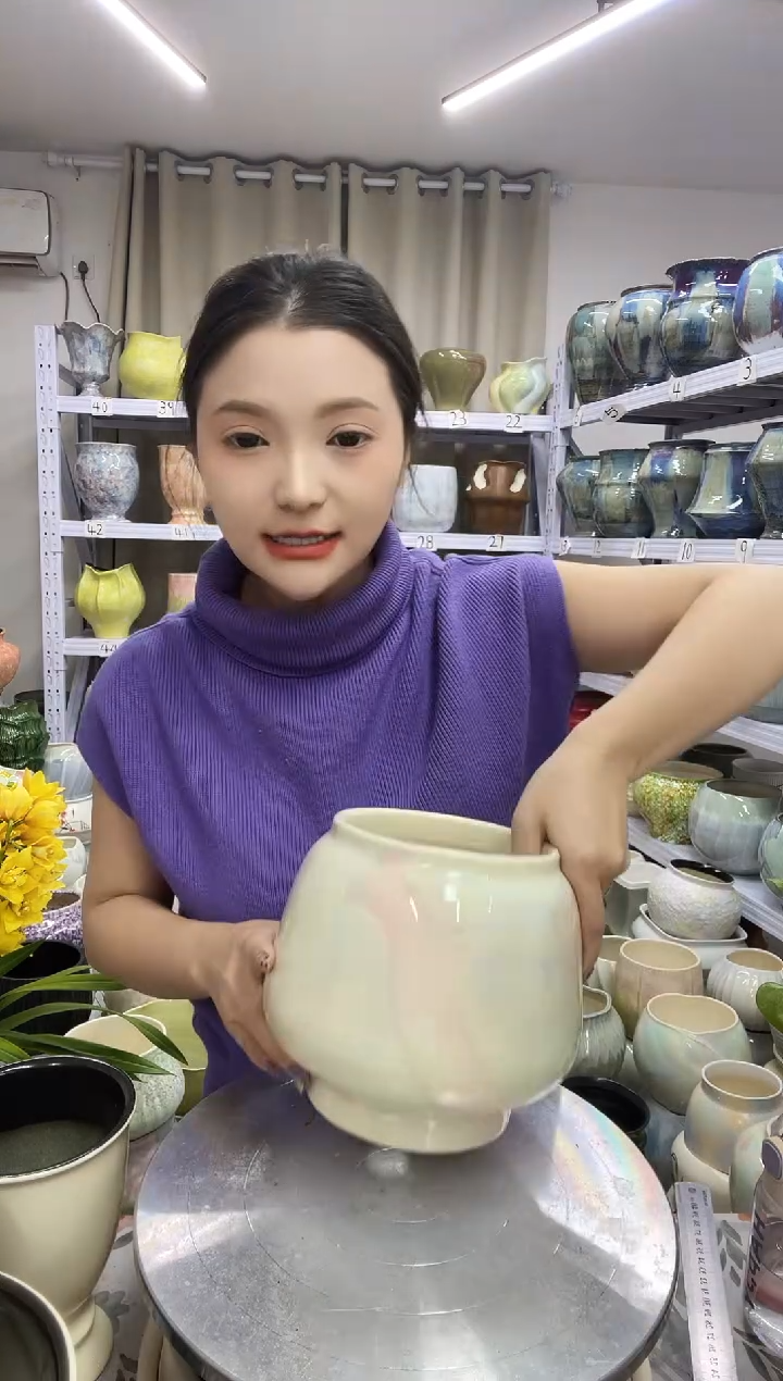 【12.4号】  花盆  高 ：16    口：12